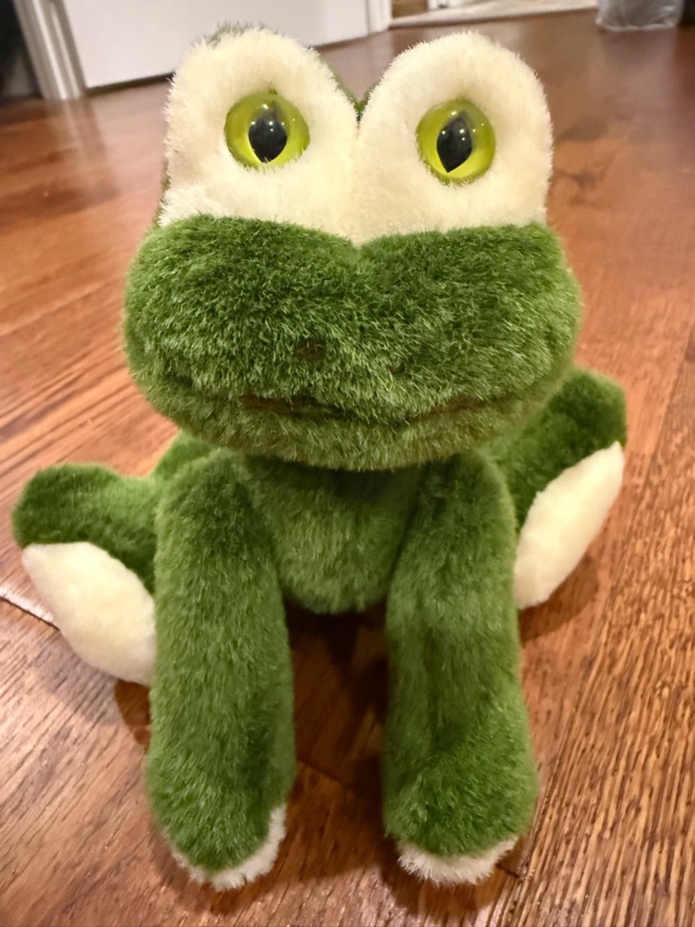 Vintage Retired 1993 TY Beanie Baby “Prince The Frog” with posable legs & arms